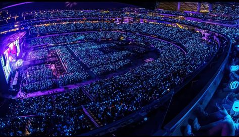 READY TO BE FIFTH WORLD TOUR TWICE Sofi Stadium, Light Year, Future Life, World Tour, Girl Group, Concert