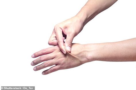 Use the thumb and forefinger of one hand to pinch the skin on the back of your other hand ... Hydrating Foods, Dehydration Symptoms, Signs Of Dehydration, Benefits Of Drinking Water, Not Drinking Enough Water, Body Fluid, Medical News, Moisturizing Lip Balm, Loose Skin