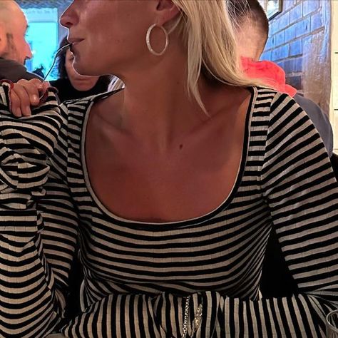 Amanda Djerf, Striped Top Outfit, Stil Inspiration, Top Outfit, Stockholm Fashion, April 12, Fall Fits, Winter Fits, Mein Style