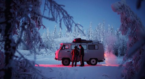 An Uazik van in the tundra outside of Oymyakon. The soviet-era vans are widely favored in Siberia for their ability to stand up to the cold. They are often equipped with industrial-sized heating fans in the passenger compartment. They are known as "loaves" for their distinctive shape.   AMOS CHAPPLE Coldest Place On Earth, Dancing Photography, Town Art, Earth Photography, Whatever Forever, Photojournalism, Van Life, Aesthetic Pictures, Pixel Art