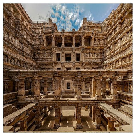 Ancient India Map, Ancient Indian Art, Indian Temple Architecture, India Architecture, Ancient Indian Architecture, Amazing India, Temple Architecture, Ancient Buildings, Indian Architecture