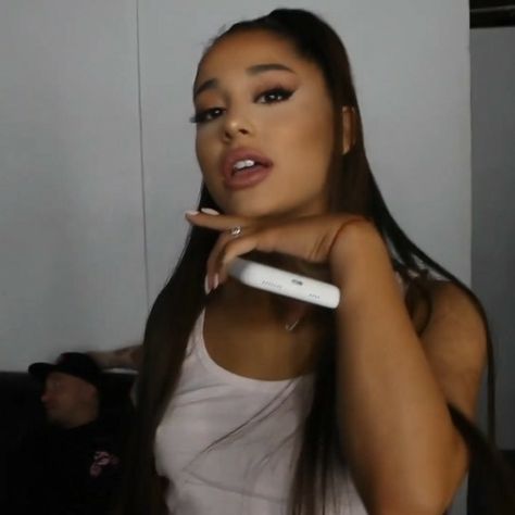 Ariana Grande Dangerous Woman, Ariana Grande Fans, Ariana Grande Cute, Ariana Grande Style, Ariana Grande Wallpaper, Ariana Grande Photoshoot, Ariana Grande Photos, Ariana Grande Pictures, Ariana G