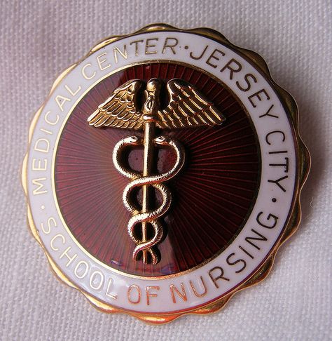 Jersey City Medical Center School of Nursing Graduation Pin 1933 Graduation Logo, Tea Dance, Nurse Skills, Hospital Pins, Nurse Symbol, Vintage Nursing, Medical Pins, Nursing History, School Of Nursing