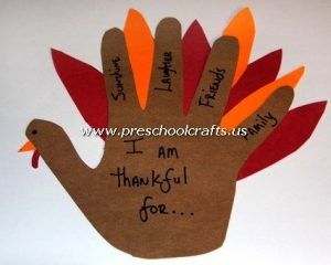 hand-crafts-related-to-thanksgiving Crafts For Thanksgiving, Thanksgiving Craft Ideas, Thanksgiving Arts And Crafts, Thankful Turkey, November Crafts, Thanksgiving Projects, Thanksgiving Craft, Thanksgiving Preschool, Indian Corn