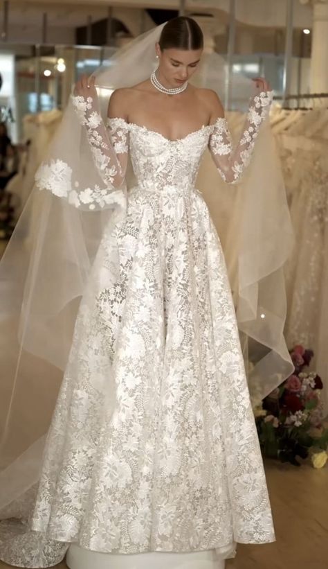 Lace Rustic Wedding Dresses, Fall Wedding Dress Ideas Brides, Wedding Dress Fall October, Bridgeton Wedding Dress, Fall Wedding Dresses Bride, Italian Inspired Wedding Dress, Spanish Wedding Dress Mexican Style, Outdoor Fall Wedding Dress, Wedding Dress Lace With Sleeves