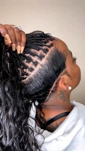 #goddessbraids #braidsstyles #bohobraids Braids On Top Shaved Sides, Braids And Undercut, Hair With Saree, 2024 Braids, Box Braids Shaved Sides, Braids 2024, Trending Braids, Shaved Side, Braids With Shaved Sides