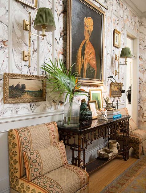 New Orleans Decor, British Colonial Decor, Interior Design Per La Casa, Traditional Interior Design, Colonial Decor, Traditional Home, Design Del Prodotto, Southern Style, Interior Design Styles