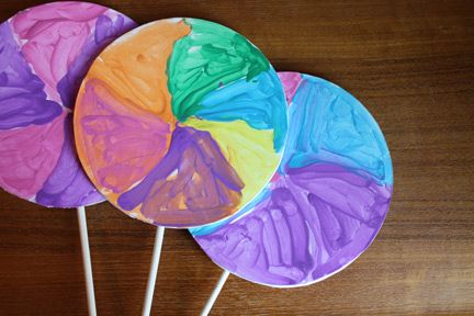 Wonka Day Activities, Willy Wonka Art Projects For Kids, Willy Wonka Activities For Kids, Willy Wonka Crafts, Willy Wonka Crafts For Kids, Lollipop Crafts For Kids, Lollipop Craft, Theatre Crafts, Wonka Party