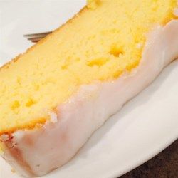 Copycat of Starbucks(R) Lemon Bread - Allrecipes.com Starbucks Lemon Bread, Lemon Bread Recipes, Starbucks Lemon Loaf, Starbucks Lemon, Biscuits Graham, Butter Cupcakes, Cake Mug, Lemon Bread, Lemon Cake Mixes