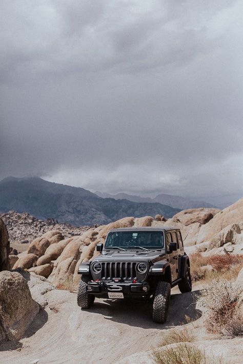 Jeep Aesthetic, Jeep Sahara, Jeep Wallpaper, Road Trip Outfit, Rich Cars, Jeep Photos, Trip Outfit, Tacoma Truck, Jeep Wrangler Accessories