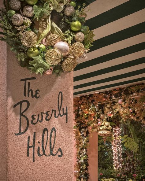 The Beverly Hills Hotel (@bevhillshotel) • Instagram photos and videos Beverly Hills Christmas, Beverly Hills Hotel Aesthetic, Hotel Christmas, Los Angeles Airport, The Beverly Hills Hotel, Hotel Flowers, Los Angeles Beaches, Pink Palace, Los Angeles Hotels