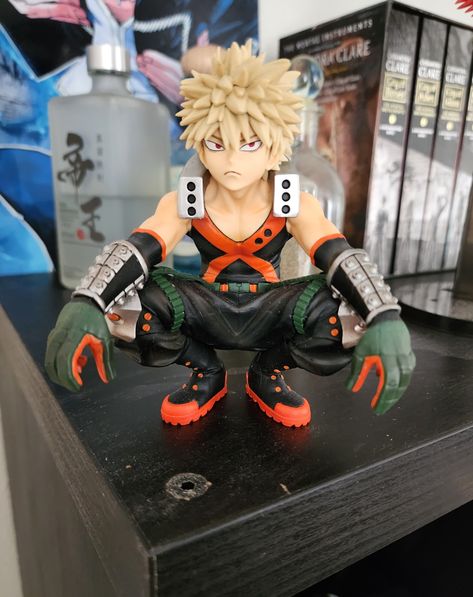 Crouching Bakugo Katsuke figure! Bakugou Figure Action, Bakugo Figure Action, Mha Figurines, Mha Plushies, Mha Figures, Anime Bedroom Ideas, My Hero Academia Merchandise, Bakugo Katsuki, Katsuki Bakugo