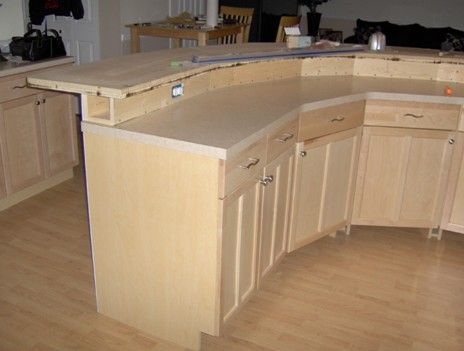 construction detail 2-tier Kitchen Island with electrical in bump-up Kitchen Island Bar Height, Curved Kitchen Island, Curved Kitchen, Kitchen Island With Sink, Unique Kitchen Design, Sink In Island, Kitchen Island Plans, Kitchen Island Bar, Island Bar