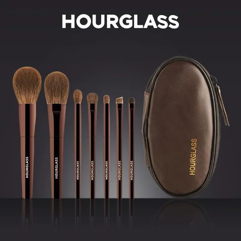 Enhance your makeup collection with our portable Hourglass Makeup Brush Set. This 7-piece set features high-quality soft brushes, including eyeshadow, blush, and powder brushes, for a flawless application every time.#HourglassMakeupBrushSet #PortableMakeupBrushes #HighQualityBrushes #SoftAnimalHairBrushes #EyeshadowBrushes 6. #BlushBrushes #PowderBrushes #MakeupMustHaves #BeautyEssentials #MakeupLovers Hourglass Makeup, Natural Hair Brush, Hair Brush Set, Blush Powder, Makeup Must Haves, Makeup Set, Eyeshadow Brushes, Powder Foundation, Makeup Brush Set