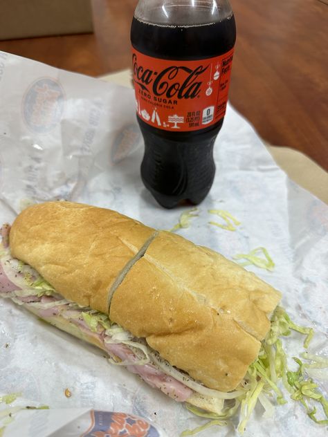 Jersey Mikes Sub, Jm Aesthetic, Sandwich And Chips, Jersey Mikes, Submarine Sandwich, Cooking Soul Food, Sub Sandwich, Tiktok Famous, Healthy Lunch Snacks