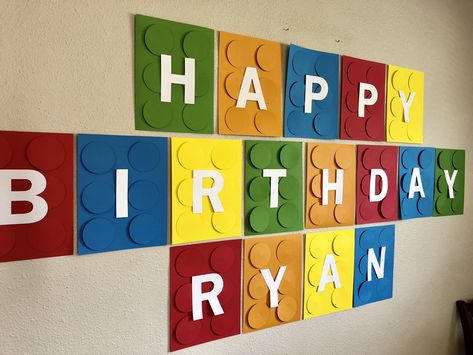 Lego Birthday Party Centerpieces Ideas, Building Blocks Birthday Party, Building Blocks Party Ideas, Diy Lego Birthday Decorations, Building Block Birthday Party, Lego 2nd Birthday Party, Lego Birthday Party Ideas Decorations, Lego Birthday Party Decorations Diy, Lego Decorations Birthday