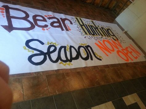 Football Spirit Slogans | Pinned by Kim Lott Football Crash Banners, Cheerleading Banners For Football, Football Slogans For Posters, Signs For Football Games, Football Spirit Posters, Cheer Painting, Football Spirit Signs, Basketball Decoration, Run Through Signs