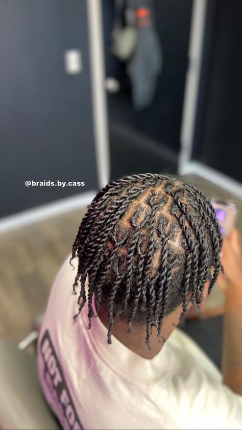 Two Strand Twist High Top Fade, Rope Twist Men Hair, Rope Twists Men, Mens Two Strand Twist, 2 Stand Twist, Vanille Braids, Rope Twist Men, 2 Strand Twist Men, Two Strand Twist Men