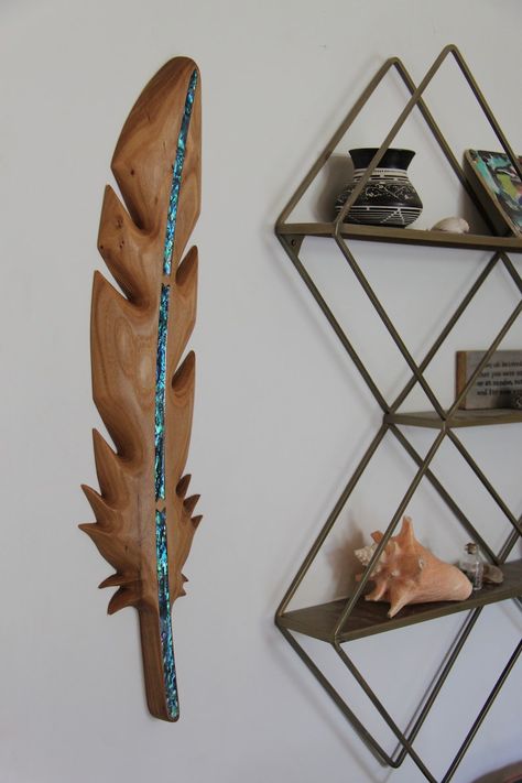 Wood Eagle Feather - Etsy Wooden Eagle, Wooden Feather, Eagle Decor, Wood Feather, Eagle Feather, Eagle Drawing, Native American Decor, Feather Quilt, Barn Wood Crafts