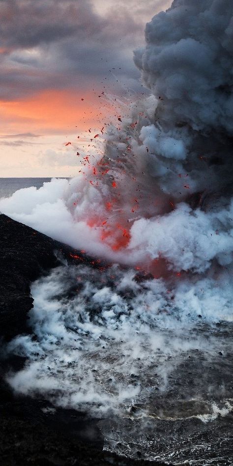 Volcano Photos, Image Nature, Lava Flow, Natural Phenomena, Big Island, Tornado, Amazing Nature, 그림 그리기, Natural Wonders