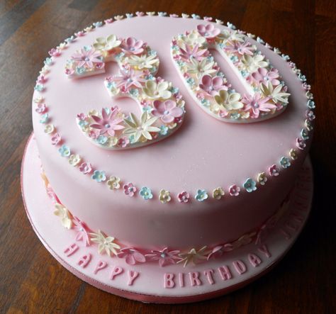 Spring Floral Cake Ideas, Birthday Cupcakes For Women, Birthday Cake For Women Simple, Rodjendanske Torte, Red Birthday Cakes, 30th Birthday Cake, 21st Birthday Cakes, 30 Birthday Cake, Homemade Birthday Cakes