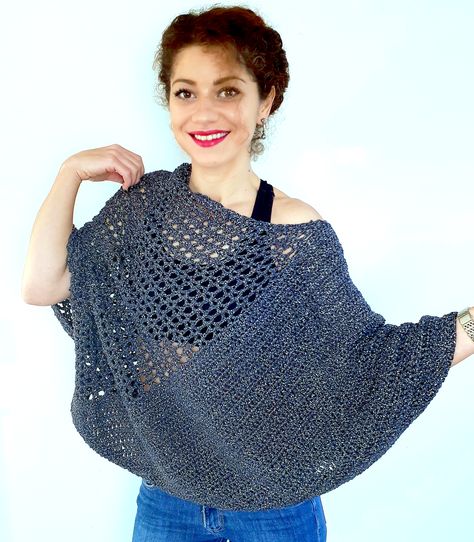 https://by-katerina.com/author/bykaterina/ Blouse Crochet, Crochet Necklace Pattern, Crochet Men, Poncho Blouse, Leaf Patterns, Crochet Shawls, Modern Crochet, Crochet Hook Sizes, Blouse Pattern