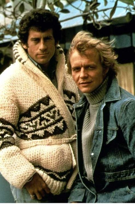 Starsky and Hutch... David Soul also had an album out in 1976. 70s Chic, Starsky And Hutch, Paul Michael Glaser, David Soul, Cowichan Sweater, 1970s Childhood, Starsky & Hutch, Childhood Memories 70s, Tv Program