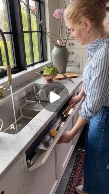 Sarah Robertson on Instagram: "A power cleanup area is always a big focus of ours in every kitchen we design. There’s a few elements we love best, including our own Steppe Sink through @nantucketsinks (currently SOLD OUT but I think they will have a restock soon. )  We also love a hardworking compost area and this one is an easy DIY with stainless bins from @webstaurantstore … we now have a custom model through @bradcostainless that we designed ourselves if you prefer the fancier approach!!  Are you a composter?  We tend to take scraps straight to the yard and find our trash “production” has easily been cut in half…😊" Steppe Sink, Big Sink Kitchen, Compost Area, Kitchen Sink Area, Sarah Robertson, Kitchen Compost, Kitchen Top, Elegant Kitchen Design, Kitchen Tops