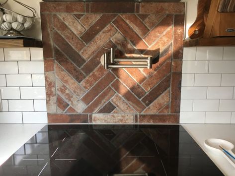 How to lighten grout on a kitchen backsplash using Polyblend Grout Renew Colorant Polyblend Grout Colors, Polyblend Grout, Polyblend Grout Renew, Grout Renew, Grout Paint, Brick Backsplash Kitchen, Dark Tile, Brick Backsplash, White Subway Tiles