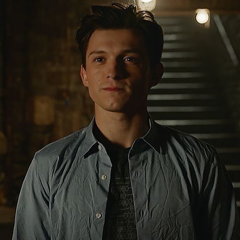 #spiderman #spidermannowayhome #Marvel #peterparker #tomholland Avengers Peter Parker, Peter Parker Mcu, Tom Holland Pfp, Tom Holland Icons, Tom Holland Spider Man, Peter Parker Tom Holland, Spider Man Tom Holland, Peter Parker Tom Holland Aesthetic, Peter Parker Icon