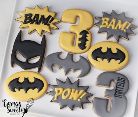 Batman Party Foods, Batman Theme Party, Batman Party Decorations, Batman Cookies, Batman Themed Birthday Party, Batman Cupcakes, 3rd Birthday Party For Boy, Batman Birthday Cakes, Superhero Cookies