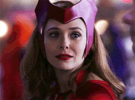 Wanda Maximoff Gif, Wanda Gifs, Wanda Gif, Elizabeth Olsen Gif, Witch Gif, Peter Maximoff, Crowded Room, Innocent Love, Smile Gif