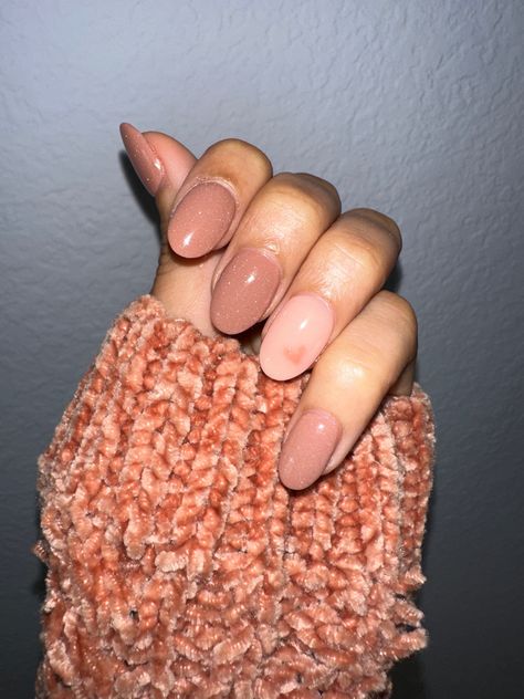 Round Long Nails, Fall Nails Medium, Nails Acrylic Round, Fall Aesthetic Nails, Fall Neutral Nails, Brown Fall Aesthetic, Neutral Nails Acrylic, Aesthetic Nails, Brown Fall