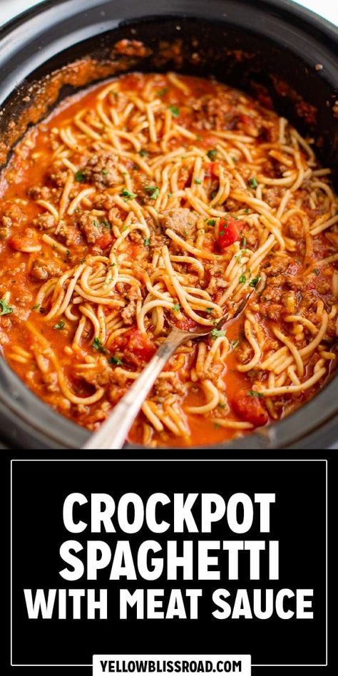 Slow Cooker Spaghetti has tender noodles and a flavorful sauce, all cooked together in the crockpot! It's a simple meal your family will love! Spaghetti For Large Group, Buttered Noodles In Crockpot, Spaghetti Crockpot Recipes Slow Cooker, Spaghetti Crockpot, Crockpot Spaghetti Sauce, Slow Cooker Spaghetti Sauce, Spagetti Recipe, Slow Cooker Pasta Recipes, Crockpot Spaghetti