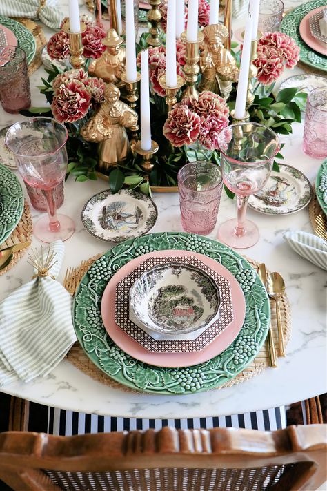 Pink And Green Tea Party Table Settings, Pink Green Tablescape, Pink Green Table Setting, Pink And Green Table Decor, Pink And Green Thanksgiving, Pink And Green Dinner Party, Pink And Green Christmas Table, Green And Pink Tablescape, Pink And Green Tablescapes