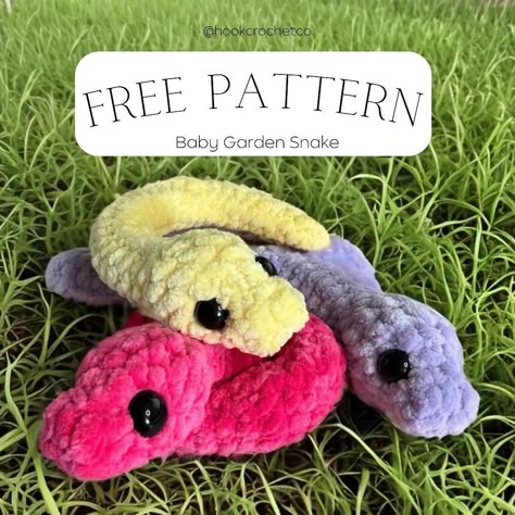 Natalia Sapunova | Pattern and design by @Whimsical.Knots SEW @Nooks_Hooks 🌷 When publishing your works, please indicate the designer of the pattern | Instagram Cute Snake Crochet Pattern Free, Crochet Puppets, Plushie Ideas, Snake Crochet, Garden Snake, Crochet Critters, Crochet Keychains, Crochet Plushie, Crocheting Ideas