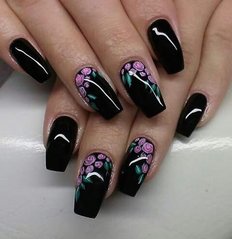 Black nails with painted roses Black Nails With Roses Design, Black With Roses Nails, Black With Pink Flowers Nails, Black Floral Nails Simple, Black Nails Pink Flowers, Emo Spring Nails, Black Nails With Roses, Gothic Spring Nails, Black Nails With Flower Design