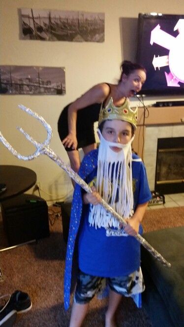 I made a quick Posideon, God of the Seas, costume in just minutes.  The beard was one of his old t shirts that I doubled,  cut many strips,  stretched them,  then cut slits to fit over his ears to secure it.  His triton (pitchfork thingy) was quickly & very well secured to a pvc pipe & thick foil ... that's it,  & it came out super sturdy♡  ▪So, his beard & triton took me about 20-30 minutes to make, EZ☆PZ♡ Old Comics, Old T Shirts, Diy Vintage, Pvc Pipe, Wooden Chair, Slipper Boots, Crocheted Item, Baby Items, 30 Minutes