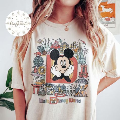 Disney Shirts For Teens, Disney Character Shirt, Modern Disney Shirts, Womens Disney Outfit, Vintage Disney Shirt, Disney Cute Outfits, Disney Outfits For Teens, Disney Theme Outfits, Disney Tshirt Ideas