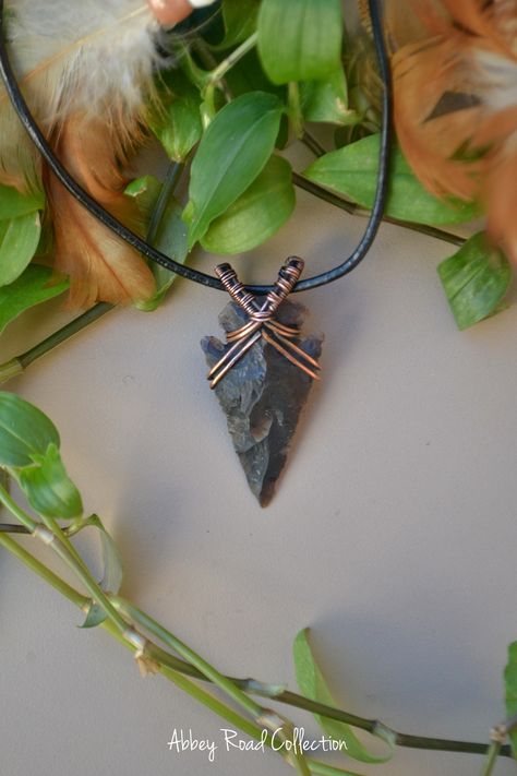 Arrowhead Jewelry, Arrowheads Jewelry, Eclectic Jewelry, Wire Wrapped Stone Jewelry, Arrow Head, Arrowhead Necklace, Wire Jewelry Designs, Easy Diy Jewelry, Wire Wrapping Crystals