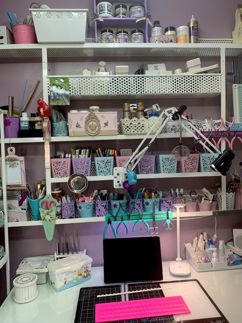 Dream Craft Room, Desk Tray, My Desk, Office Organization, A Shelf, Art Studios, Vanity Mirror, Craft Room, Room Ideas