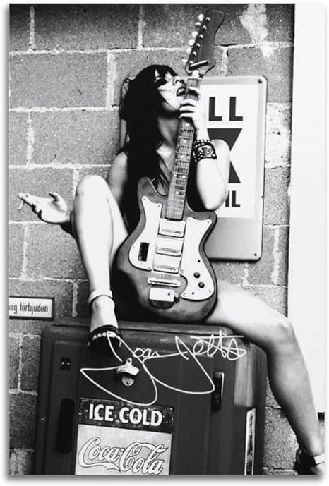 Amazon.com: CHYCYGDH Joan Jett Poster Vintage Music Poster Female Singer Poster Play The Guitar Poster Poster Art Decor Painting Aesthetic Wall Art Canvas for Bedroom Decor 12x18inch(30x45cm) Style-4: Posters & Prints Papa Roach, Rockstar Aesthetic, Women Of Rock, Guitar Girl, Rockstar Gf, Riot Grrrl, Musica Rock, Rock N’roll, Joan Jett