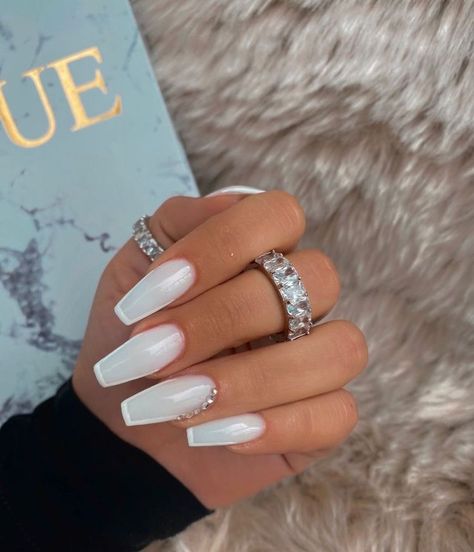 Simple Gel Nails, White Acrylic Nails, French Tip Acrylic Nails, Classy Acrylic Nails, Baguette Ring, White Stones, Acrylic Nails Coffin Short, Pink Acrylic Nails, Fire Nails