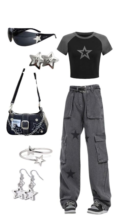 #outfit #stargirl Uni Outfits, Aesthetic Outfit Ideas, Baggy Clothes, Y2k Outfits, Girl Fits, Hot Outfits, Star Girl, Casual Style Outfits, Outfits Casuales