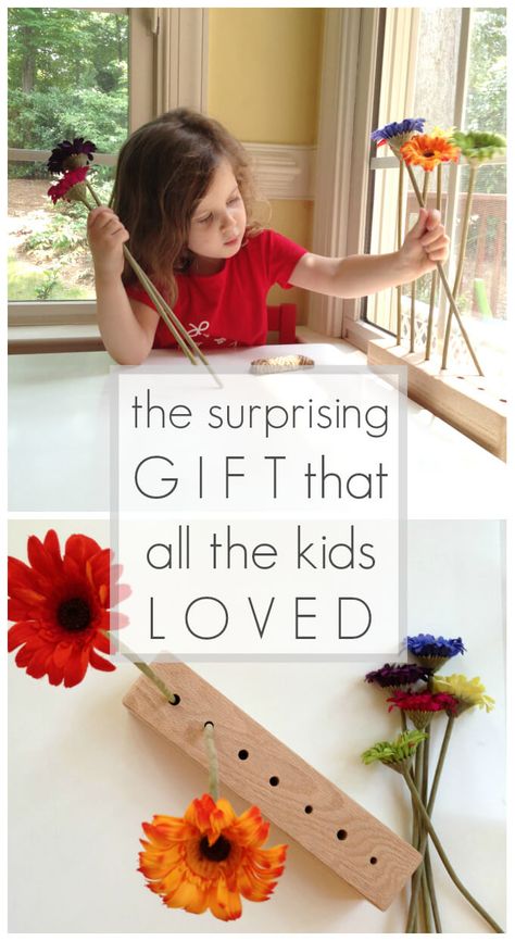 The Surprising Gift that all the Kids Loved via @TheArtfulParent Wooden Toys For Girls, Diy Childrens Toys, Diy Gifts For Children, Diy Wooden Toys, Play Silks, Wooden Toys For Kids, Flower Toy, Free Toys, Open Ended Toys