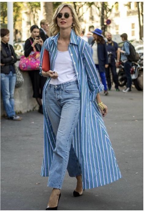 Paris Street Style Summer Casual, Paris Street Style Summer, Street Style Summer Casual, Dress Over Pants, Shirt Dress Outfit, Paris Fashion Week Street Style, Street Style Summer, Paris Street Style, Paris Street