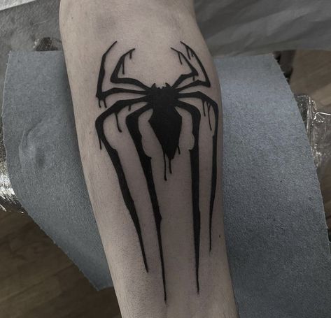 Black Suit Spider Man Tattoo, Spider Man Leg Tattoo, Spiderman Forearm Tattoo, Black Spiderman Tattoo, Spider Man Logo Tattoo, Tattoos With Deep Meaning Men, Tattoo Ideas Marvel, Deadpool Tattoo Ideas, Tattoo Spiderman