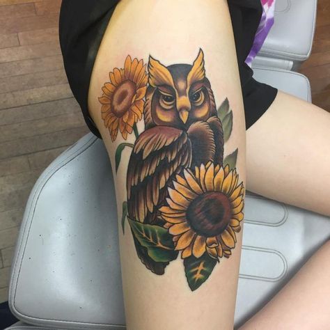 Owl Thigh Tattoos, Owl Eye Tattoo, Mens Owl Tattoo, Sunflower Tattoo Meaning, Tattoos For Females, Wild Tattoo, Owl Tattoo Design, Sunflower Tattoos, Tattoo Girls