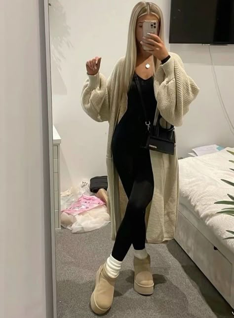 Cute Dinner Fits Winter, Breakfast Outfit Ideas Casual Winter, Cinema Fits, 6 Form Outfits, Basic Everyday Outfits, Easy Outfit Ideas Casual, 70 Degree Weather Outfit, Mode Turban, Mode Zara