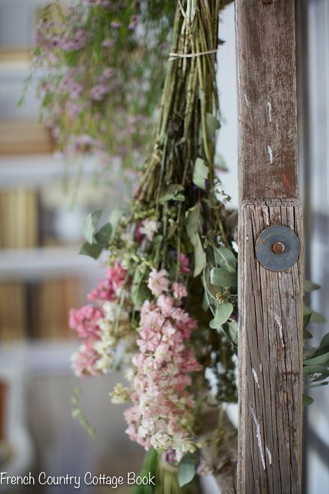 In the little cottage- 5 minute spring decorating - FRENCH COUNTRY COTTAGE Spring In The Country, Cottage French Decor, Flower Combos, 4 Witches, Country Home Decorating, Courtney Allison, Spring Collage, Cottage Spring, Cottagecore Flowers